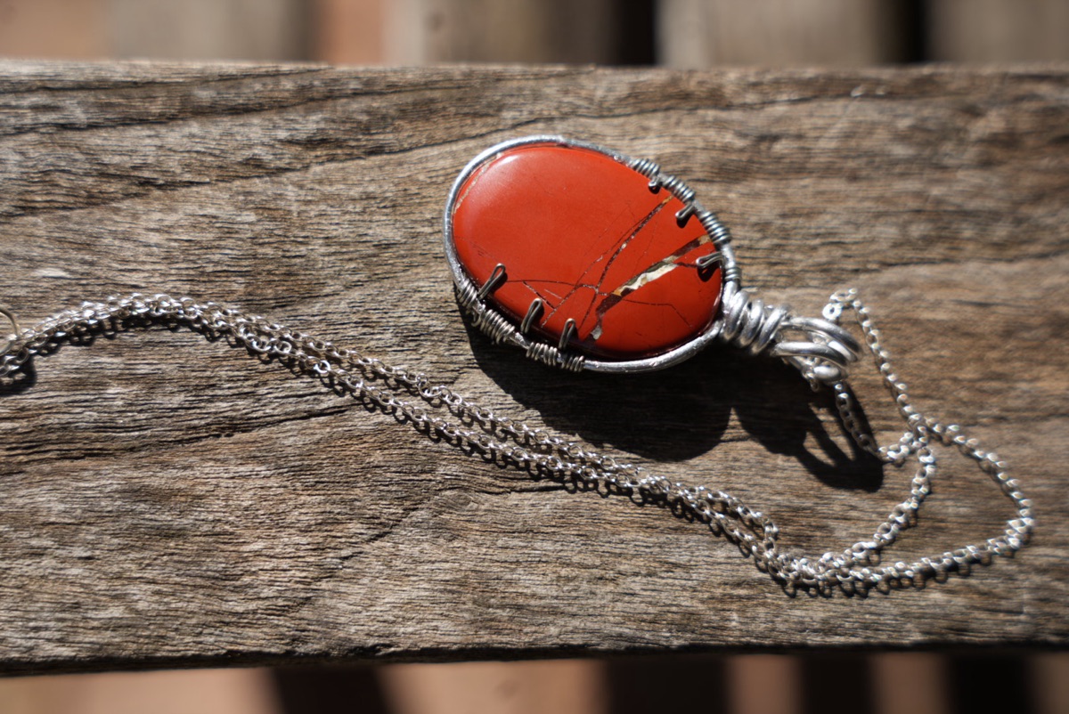 Brick-Red Oval with Cream Vein