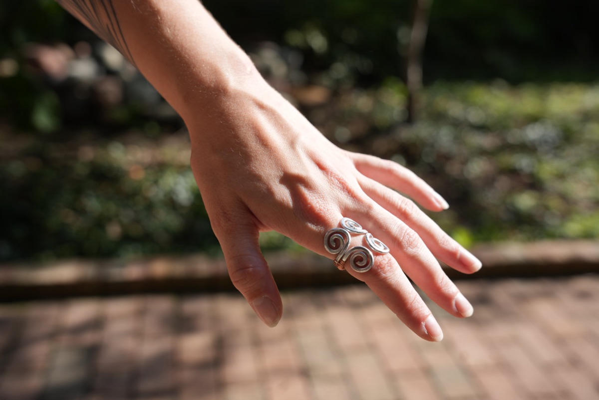 Four-Spiral Wire Ring